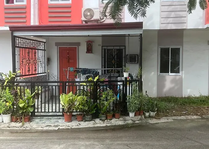 Two Story Richwood Townhome Breakfast Offered * Compostela (Cebu)